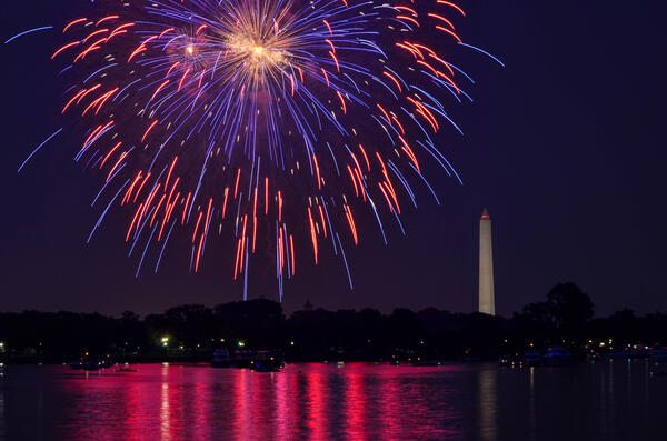 From-the-Potomac-Fireworks