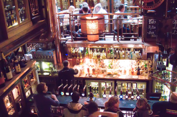 best-irish-pubs-london-doyle-image3