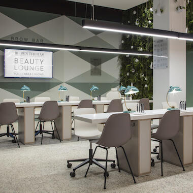 Get a quick blow dry just around the corner from The Westbury in the centre of Dublin, at the new Brown Thomas Beauty Lounge. 