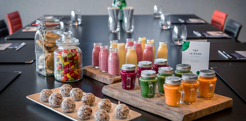 Meeting room catering with fresh juices, smoothies and protein balls