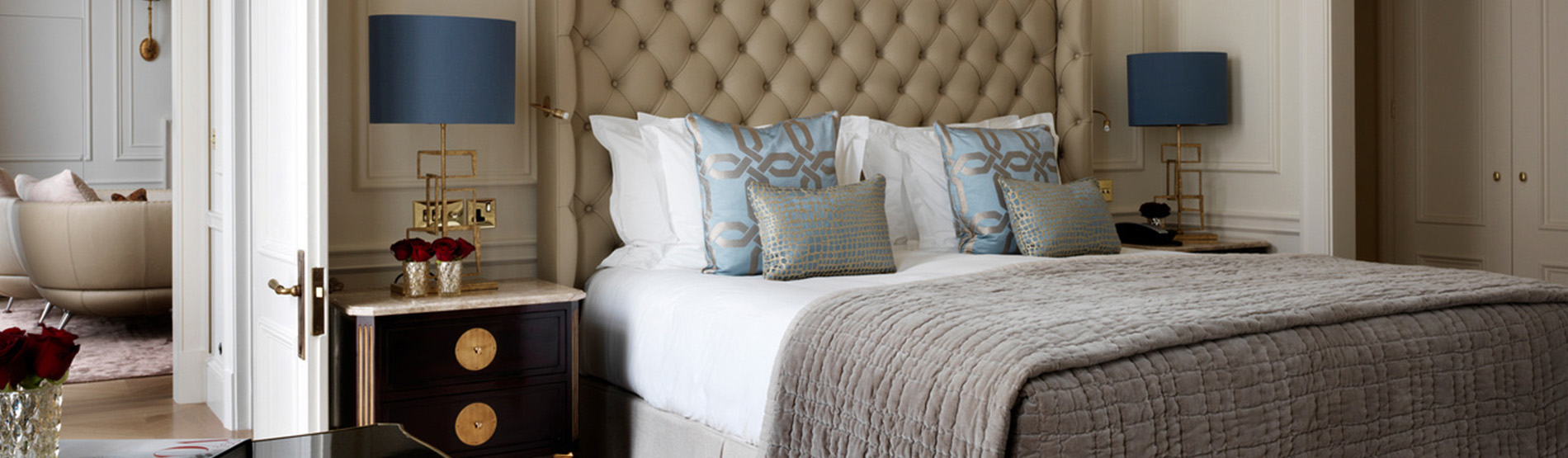 Suite bedroom with King size bed