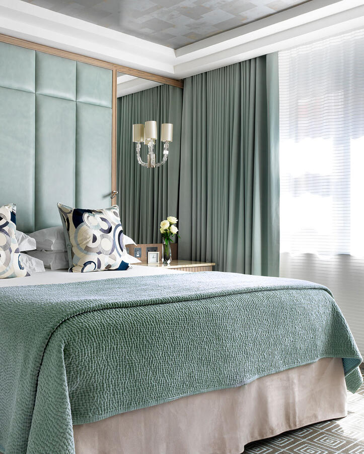 Luxury Suite 1 King Bed