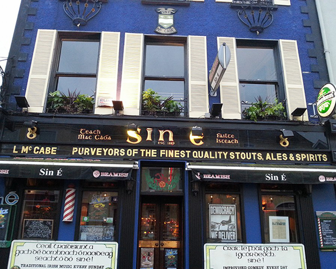 Exterior of Sin é pub, Cork