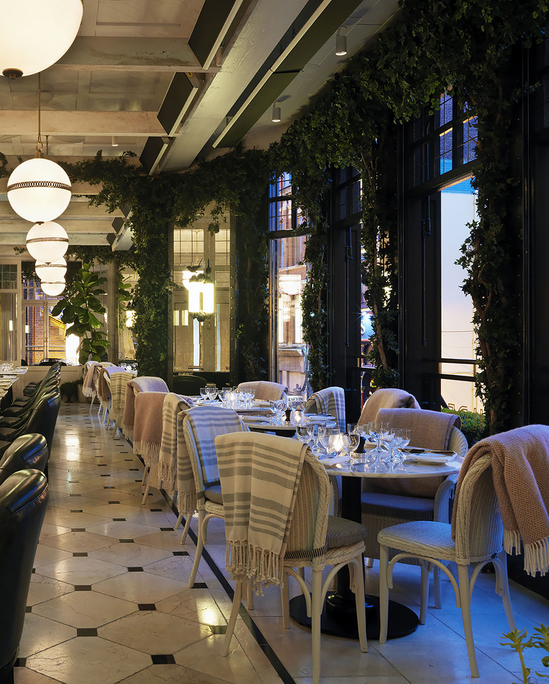 Restaurant & Bar in Dublin City Centre The Westbury Hotel