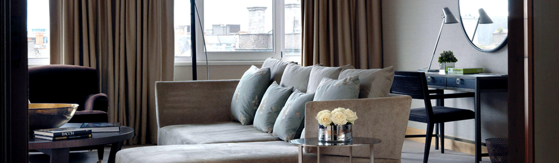 Luxury Suite 1 Four Poster Bed