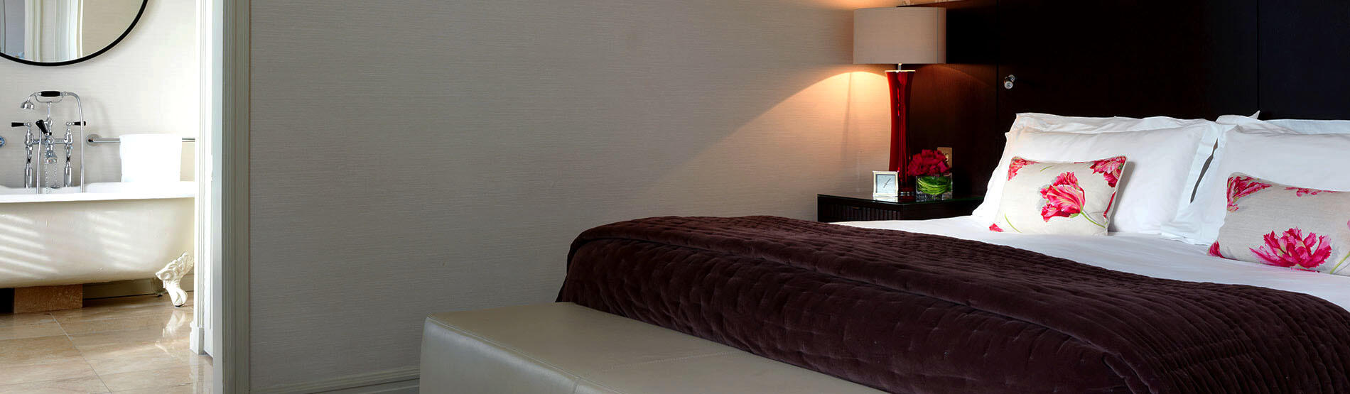 Luxury Suite 1 King Bed