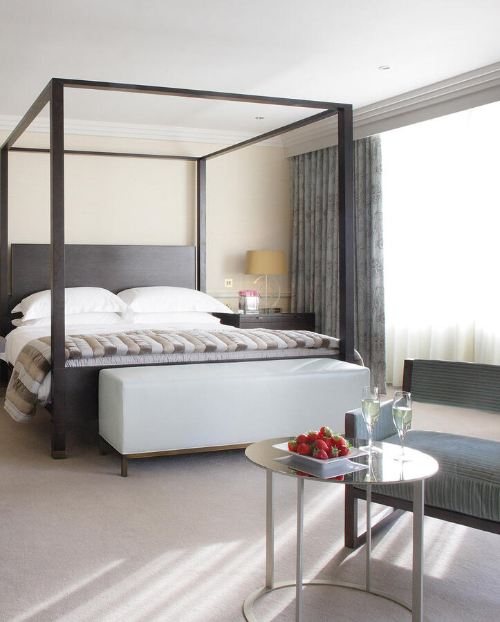 Studio Suite 1 Four Poster Bed