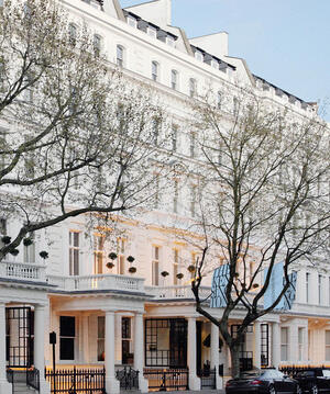 The Kensington hotel in London (outside)